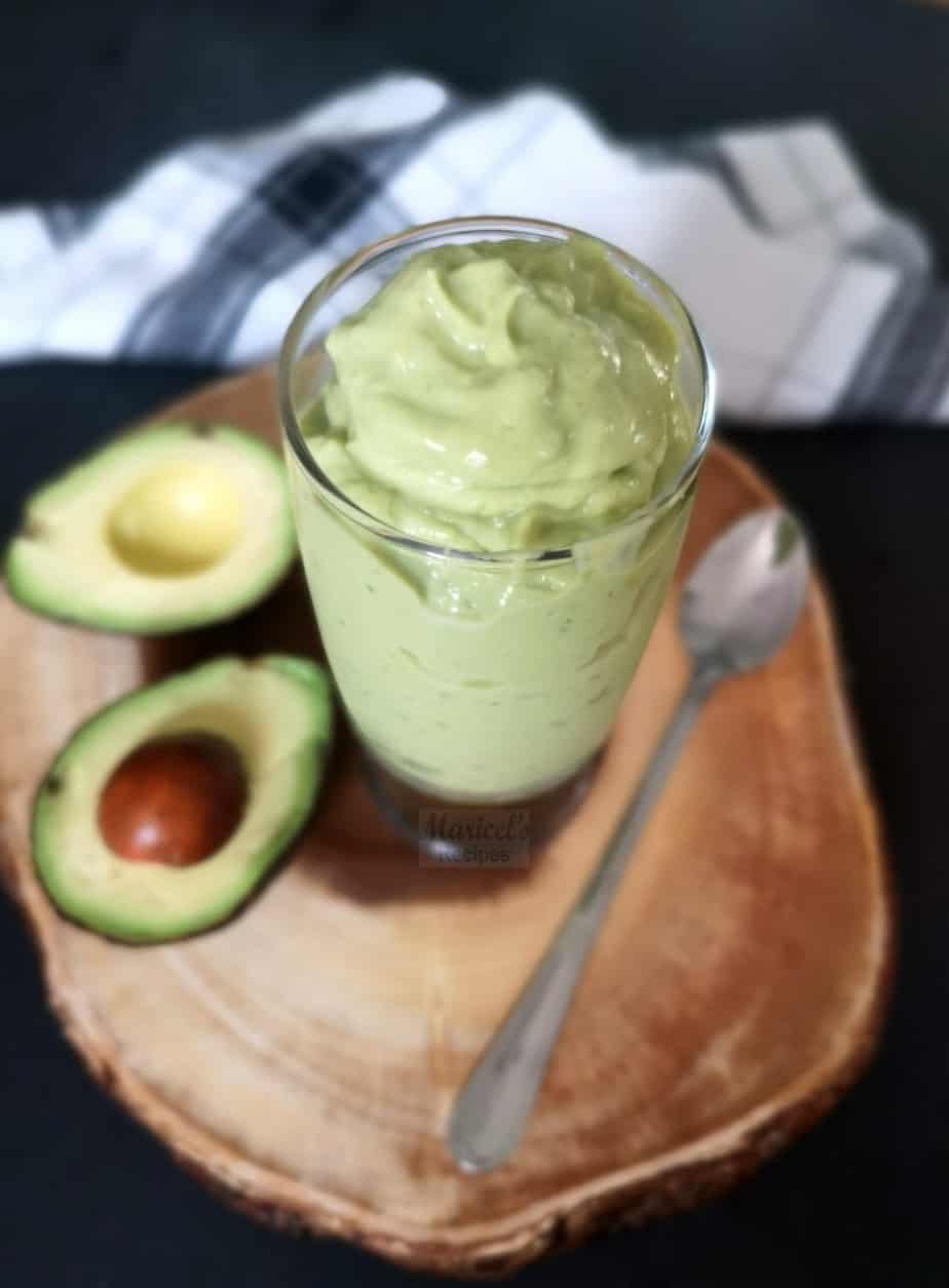 What Is The First Step Of Making The Avocado Juice In Gresik?