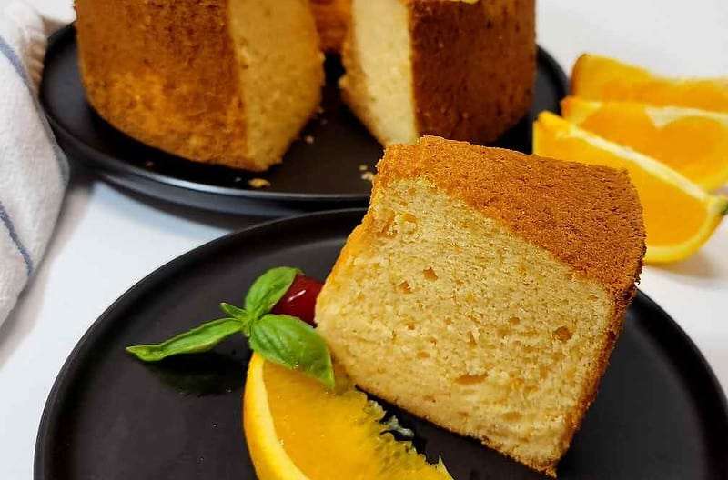 Orange Chiffon Cake with orange slices